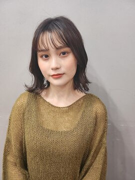 ガーランド (Garland) 小顔カット/前髪カット/ミディアムヘア/オージュアカラー