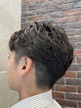 ティシップス(T-SHIPS) ビジネスマン向け！！流行りのパーマ「ワンカール」スタイル！