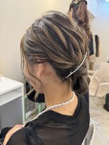 ヘアメイクアンドセットサロン リッコ(Hair make&set salon Ricco)&nbsp;大人可愛いシンプルシニヨン/梅田ヘアセット