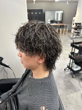 ネイバー 立川(Neighbor) 波巻きウルフパーマ