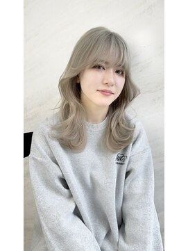 リット(lit.) ☆韓国ヘア×ハイトーン×レイヤーカット×ホワイトブリーチ☆