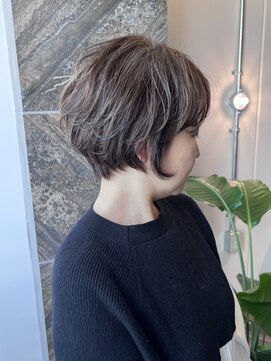 ソエル(Soell) 神戸元町三宮 白髪ぼかし 脱白髪染め ショートボブ 髪質改善