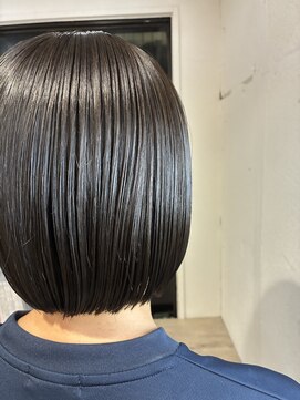 ヘアーワークス ヘルム 渋谷店(HAIR WORKS HELM) きりっぱなしボブ