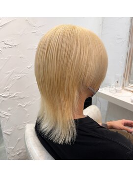 ウーロス(uros.) 【SENA】メンズ 抜きっぱなしブロンド ウルフ ハイトーン