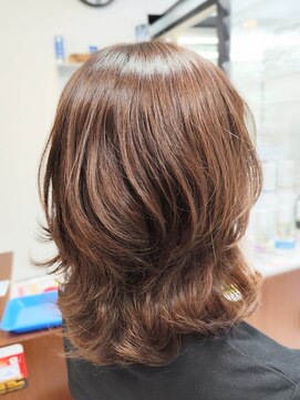 ヘアースタジオ ジェイワン(hair studio J ONE) 30代40代50代60代ミディアム　外ハネ　ボブレイヤー　白髪ぼかし