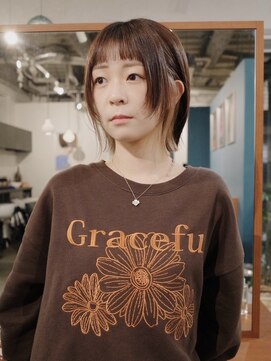 ヨー(Yoh-) 【レイヤーボブ/中里千尋】インナーカラー/ウルフ/オン眉