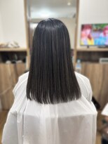 トゥエンティ(twenty) 透明感ダークカラー