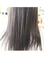 ヘア サロン ミンティア(HAIR SALON MINTIA)&nbsp;ダークトーンでシルバーアッシュ