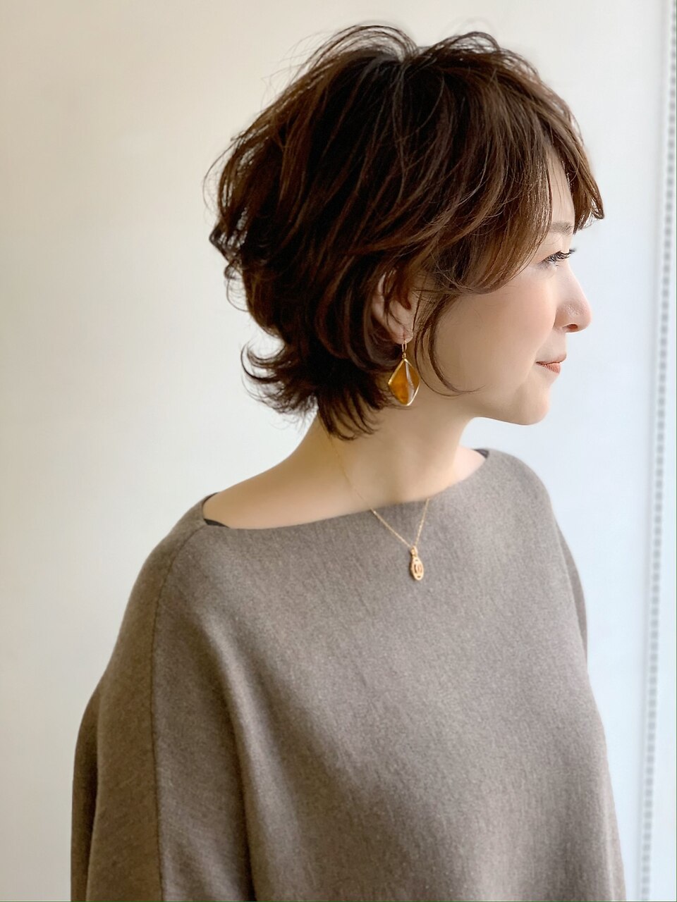 2025年冬春】大人可愛い女性のダックテールショートのヘアスタイル｜BIGLOBE Beauty