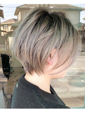 ベラ(Bella) ショート