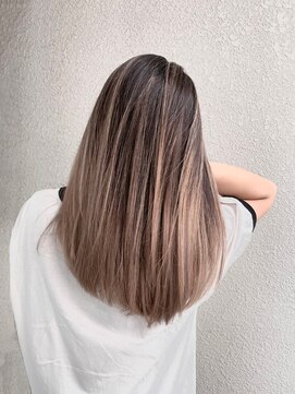 ブロッサム 東久留米店(Blossom) 外国人風/バレイヤージュ/ツートンカラー/ダークアッシュ