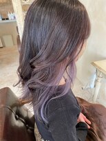 シェア(SHARE hair make works) 【SHARE】シルバー系インナーカラー