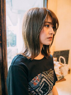 ヘアアンドリラクゼーション シャッセ(Hair&Relaxation SASE) 外ハネミディ