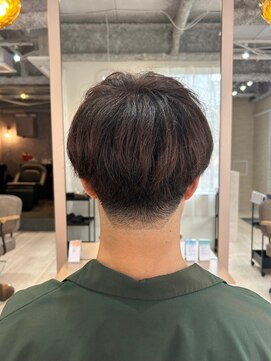 ヴィ 大宮(Vii) ダークアッシュ/カルマパーマ/アッシュブラック[メンズ/大宮]