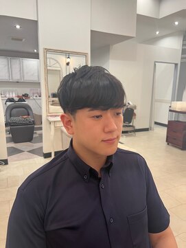 モードケイズエクラ(MODE K's Eclat) 癖毛を活かしたマッシュスタイル