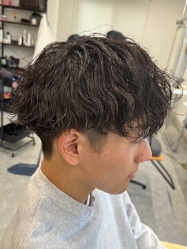 フゥ 宇都宮(FeU) 波巻きパーマメンズパーマメンズヘアツーブロックツイストパーマ