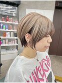 ブリーチ/インナーカラー ／ホワイトベージュ／マッシュショート