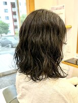 エピックコースト(epic coast)&nbsp;【ウェーブミディアム】切りっぱなしウェーブミディアムボブ