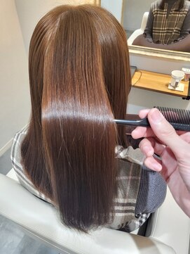 オルガ(Olga) 髪質改善/縮毛矯正/ストレート/ナチュラル/カラー/白髪染め