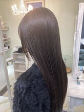 トラインバイアンジュリッチ(Trine by Ange Rich)