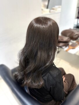 グランアディクト(Gran addict) 透明感ブラウンベージュ