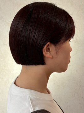 ビスクヘアデザイン(bisq hair design) ショートヘアー　ブラウンカラー　前髪カット　顔まわり　韓国風