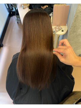 ヌエン 渋谷(NU/EN) 海外ガール風ロングレイヤーカット/バタフライカット/小顔カット