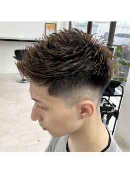 LXヘアー(LX HAIR)の写真/《人気のパーマ×ツーブロックが◎》骨格に合わせたカットで再現性の高いかっこいいスタイルが人気＊