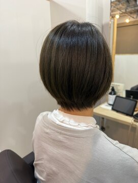 カミエ(kamie) 大人っぽく仕上げたブラウンボブ×カット&カラー&トリートメン