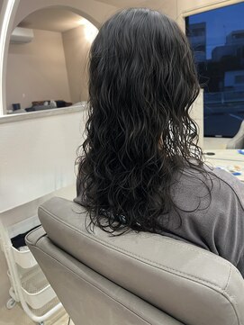 ヨンド(yond) ミディアムレイヤースパイラルパーマ顔まわり群馬太田
