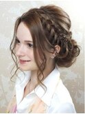結婚式にオススメのヘアスタイル