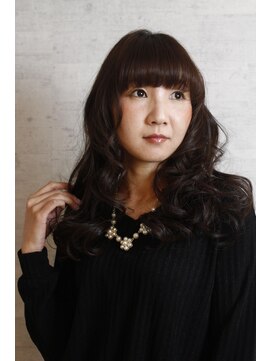 アンクス(anx) ふわふわ質感と顔周りの髪が女度アップのカギ