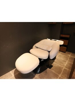 【横堤駅/徒歩3分】プライベートな個室空間とシャンプー台にもこだわり◎日頃の疲れを癒やしてください…♪