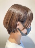 耳かけショートボブ