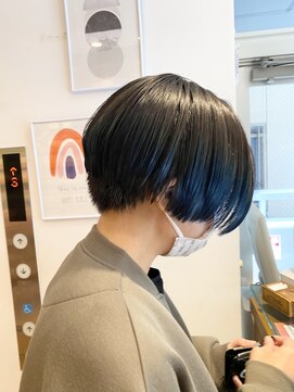 エクリ 麻布十番(equri) センターパートマッシュショート