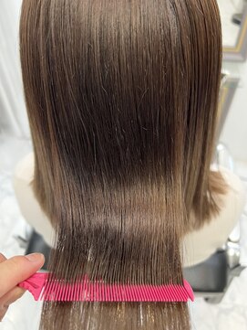 エスカーラ 表参道(THE ESCALA) @m_ayu/ラベンダーベージュ/縮毛矯正/タビラマユミ