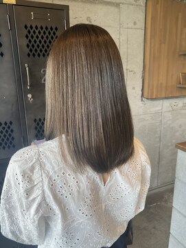 ブルー JR高槻本店(BLUE) オリーブベージュ