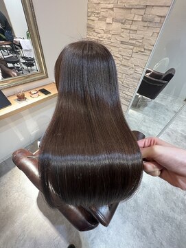 ベルラ(BeLuRA) 誰もが憧れる驚異的な艶髪に♪