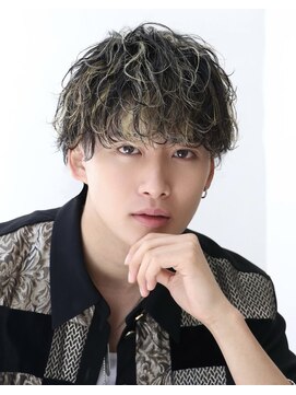 オーシャントーキョーウエスト 心斎橋 (OCEAN TOKYO WEST) 波巻きパーマメンズツイストスパイラルパーマツーブロック