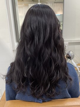 ハノン バイ リンクス 大宮(Hanon by LINKTH) ブルーブラック/巻き髪スタイル/韓国スタイル