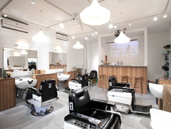 イナセパーラー ハナレ(INASE PARLOR HANARE)の写真/【南阿佐ヶ谷駅徒歩５分】仕事もプライベートも全力で駆け抜けるビジネスマンの身だしなみはお任せ下さい◇
