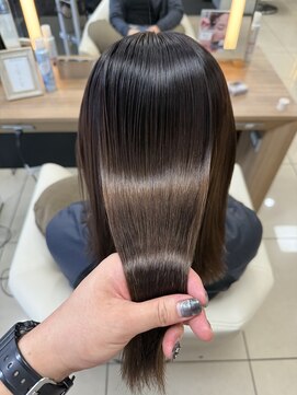 アローム(alom) 【零也】髪質改善酸性ストレート