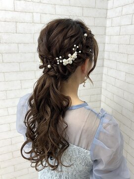 ベルデイズ 関内店(BELDAYS) 編み込みポニーテール