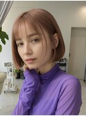 透明感ピンクベージュの艶ボブ