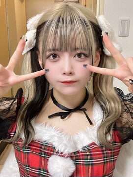 ルイス(L'wis) ホワイトカラー.ハーフツイン.ツインテール.アイドル前髪.20代