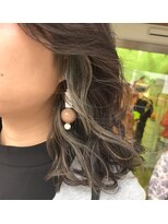 クレア 茅ヶ崎(CREA)&nbsp;外国人風シルバーインナー×グレージュ