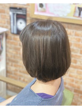 ヒマワリ(HIMAWARI) ボブ グレージュ 20代30代40代 透明感カラー