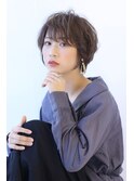 ローライトアッシュブラウン大人かわいい小顔ワンサイドショート