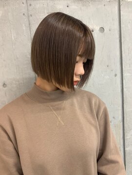 フィル 横浜(fil) ハイトーンボブ_レイヤーベージュアッシュグレージュ