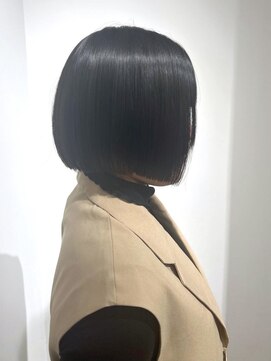クアトログランシュ 水戸店(QUATRO×GranCieux) ワンレンミニボブ【水戸/カット/ワンレン/切りっぱなしボブ】